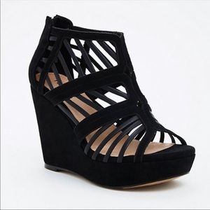 Torrid side 9W wedges